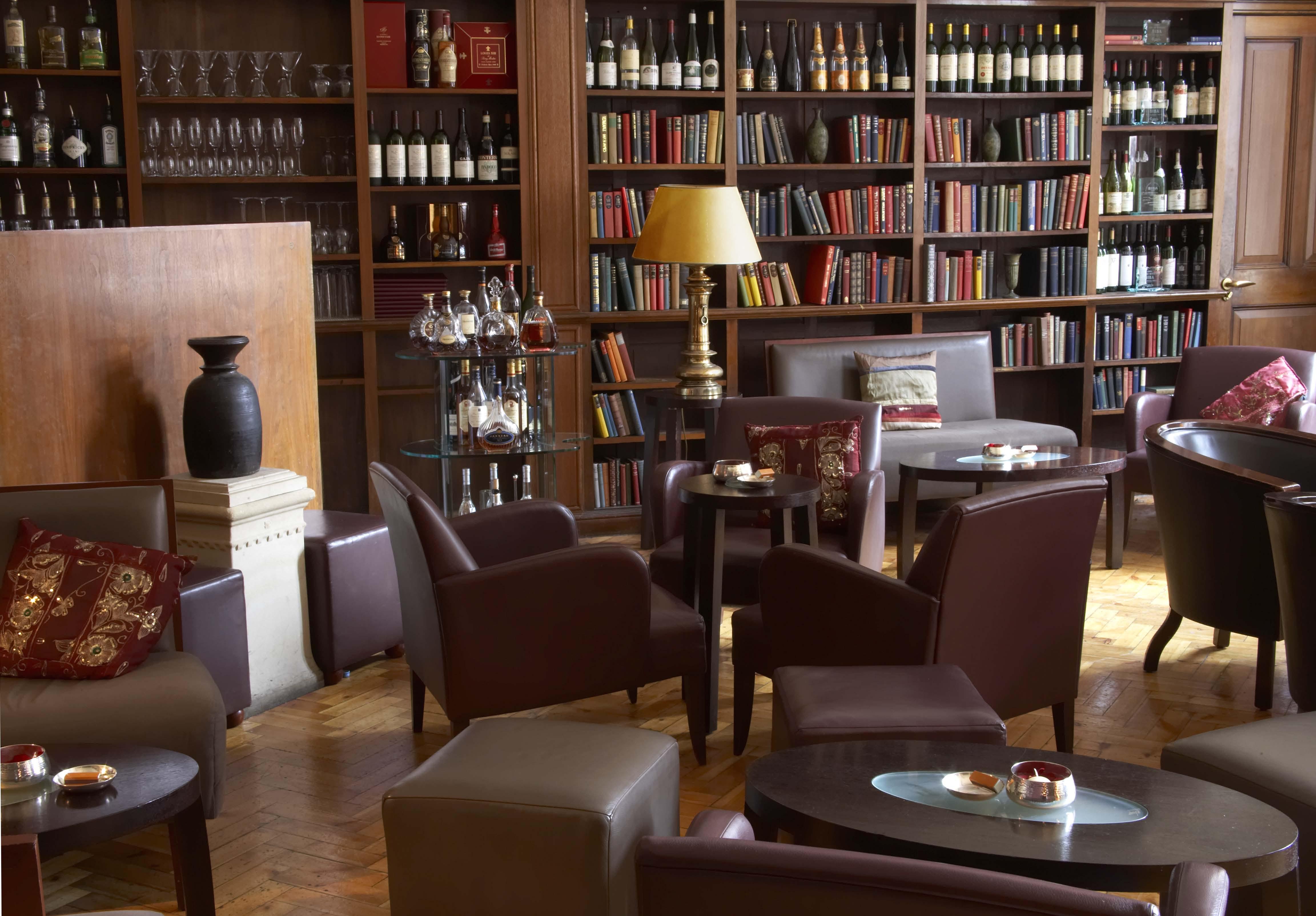 Cinnamon Lakeside Κολόμπο Εξωτερικό φωτογραφία Library Bar
