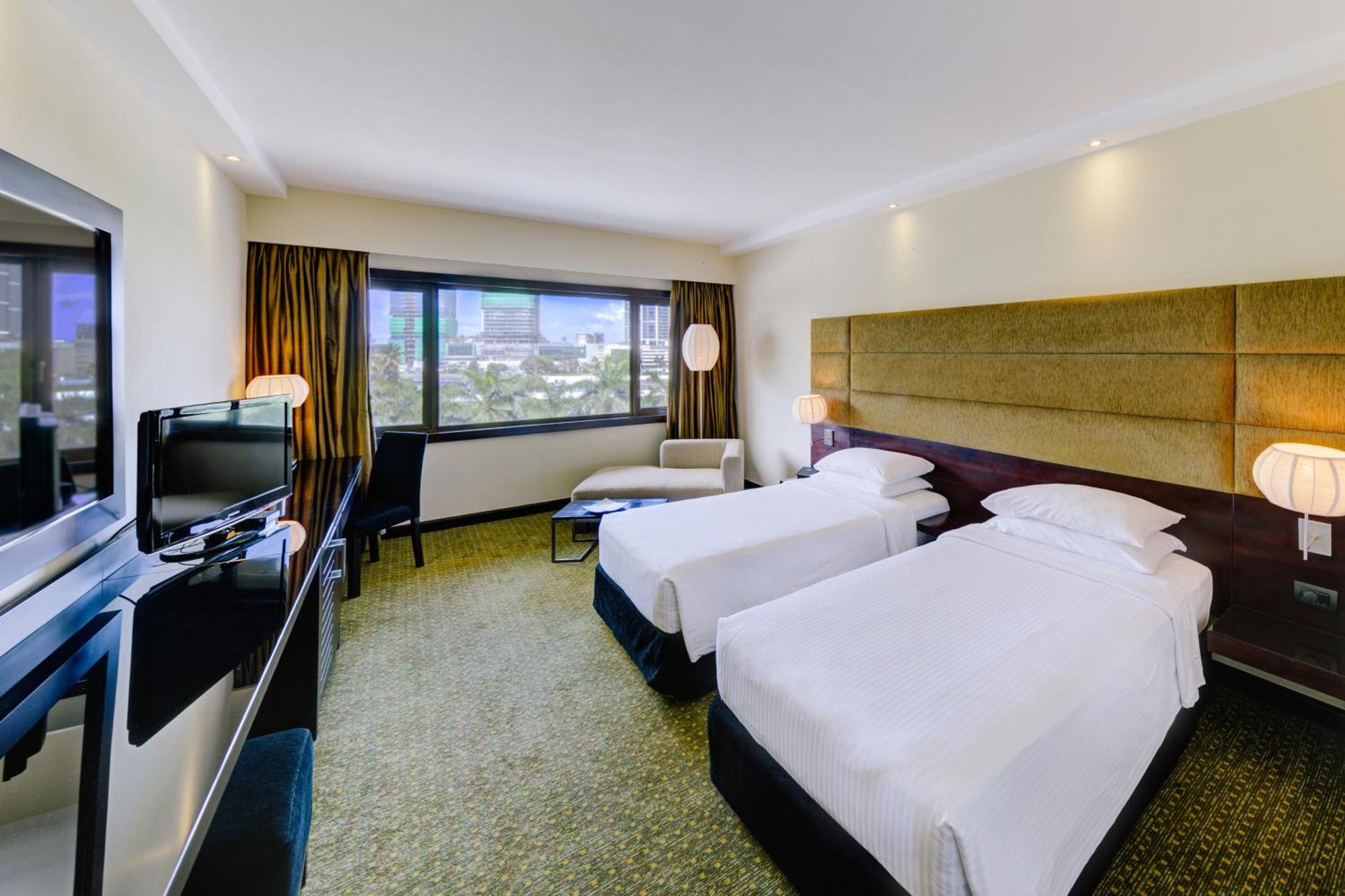 Cinnamon Lakeside Κολόμπο Εξωτερικό φωτογραφία A room at the hotel