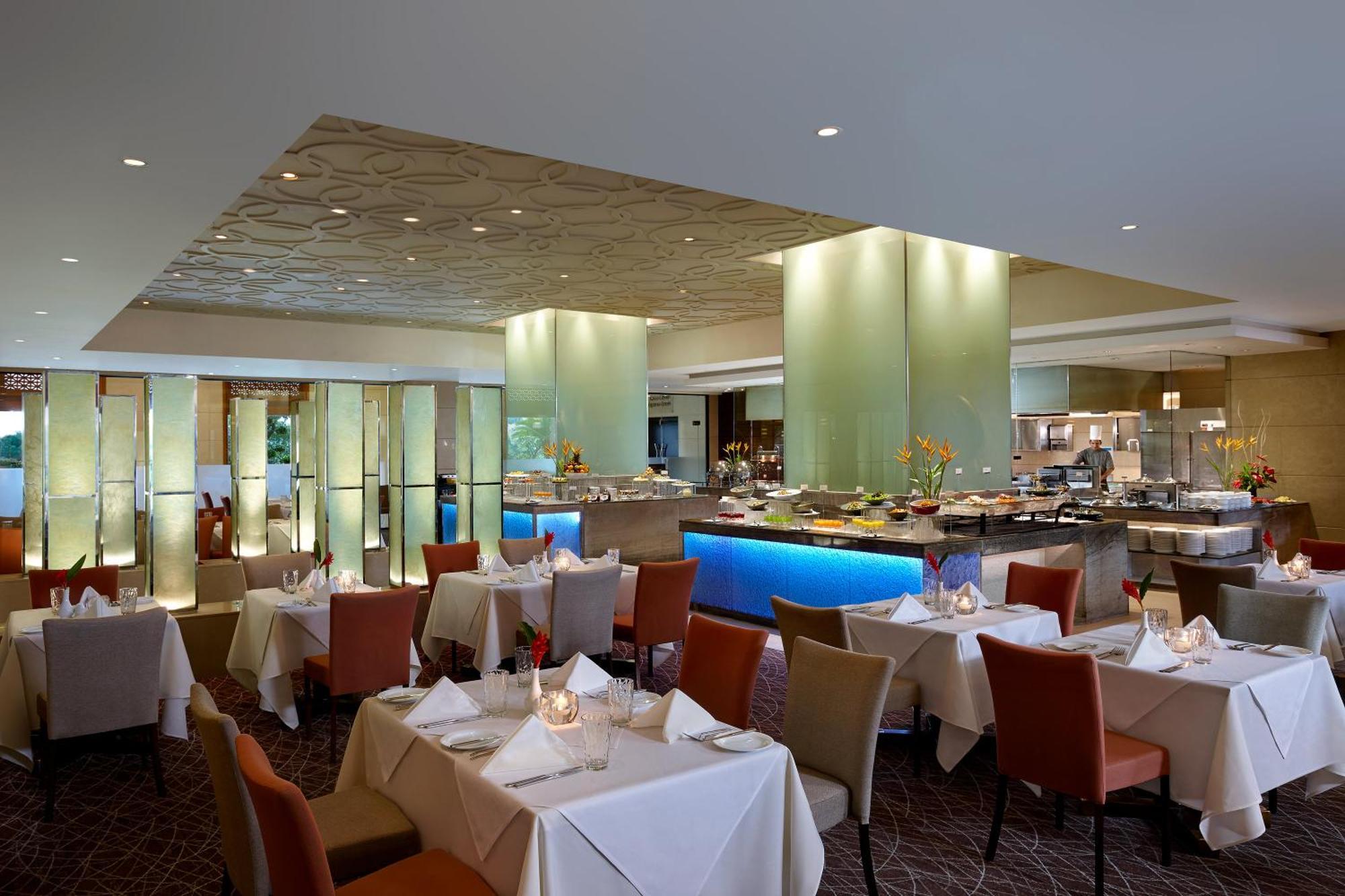 Cinnamon Lakeside Κολόμπο Εξωτερικό φωτογραφία The restaurant