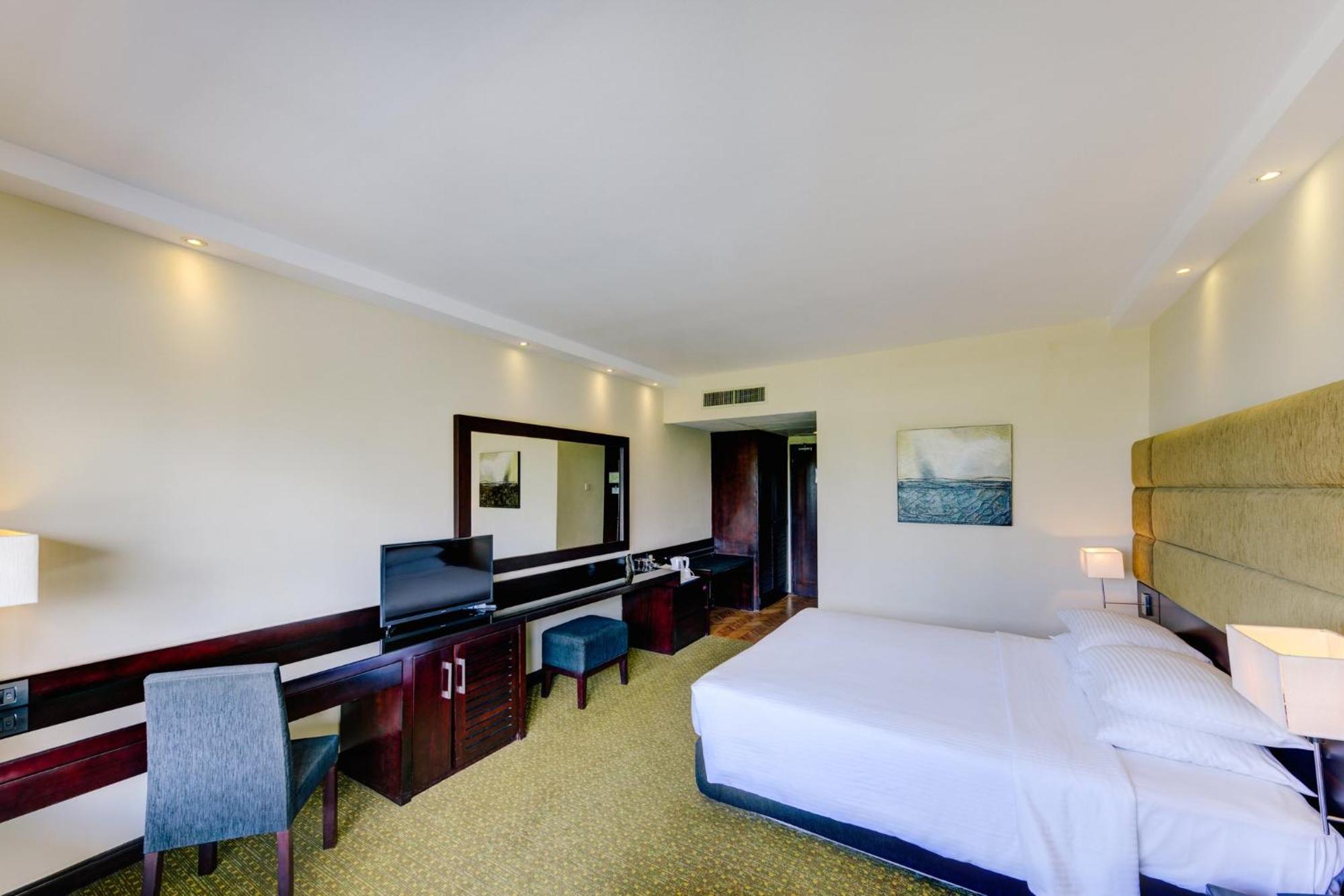 Cinnamon Lakeside Κολόμπο Εξωτερικό φωτογραφία A room at the hotel
